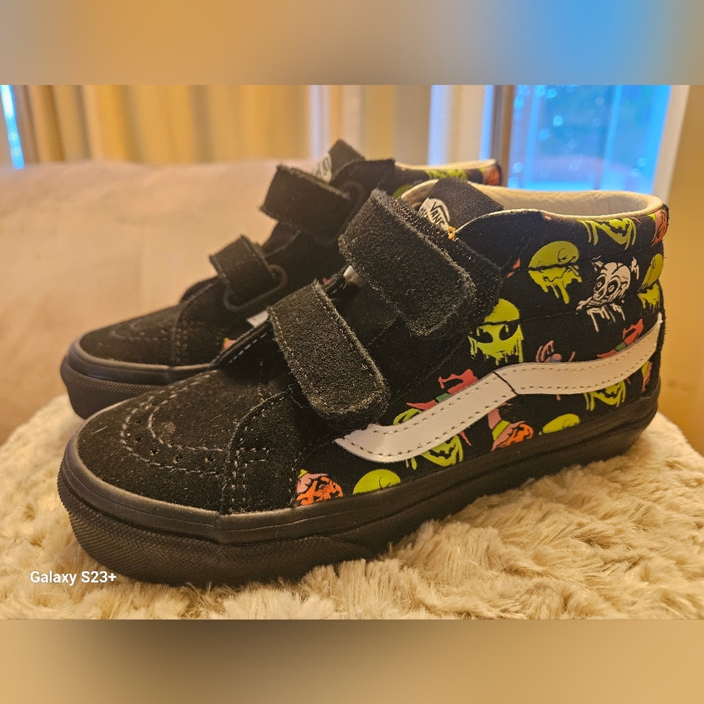 Boys 12.5 SK8 glow in the dark velcro Vans